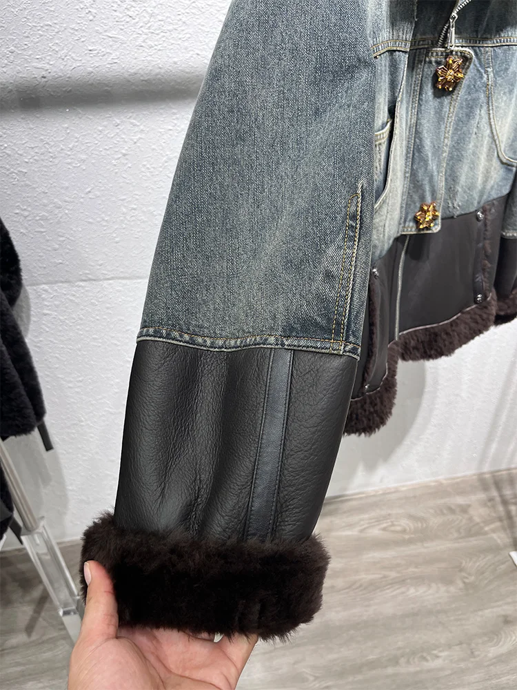 秋冬の女性のデニムホワイトダックダウンコート天然本物のラム羊の毛皮の襟付き女性アウター高級女性ジャケット