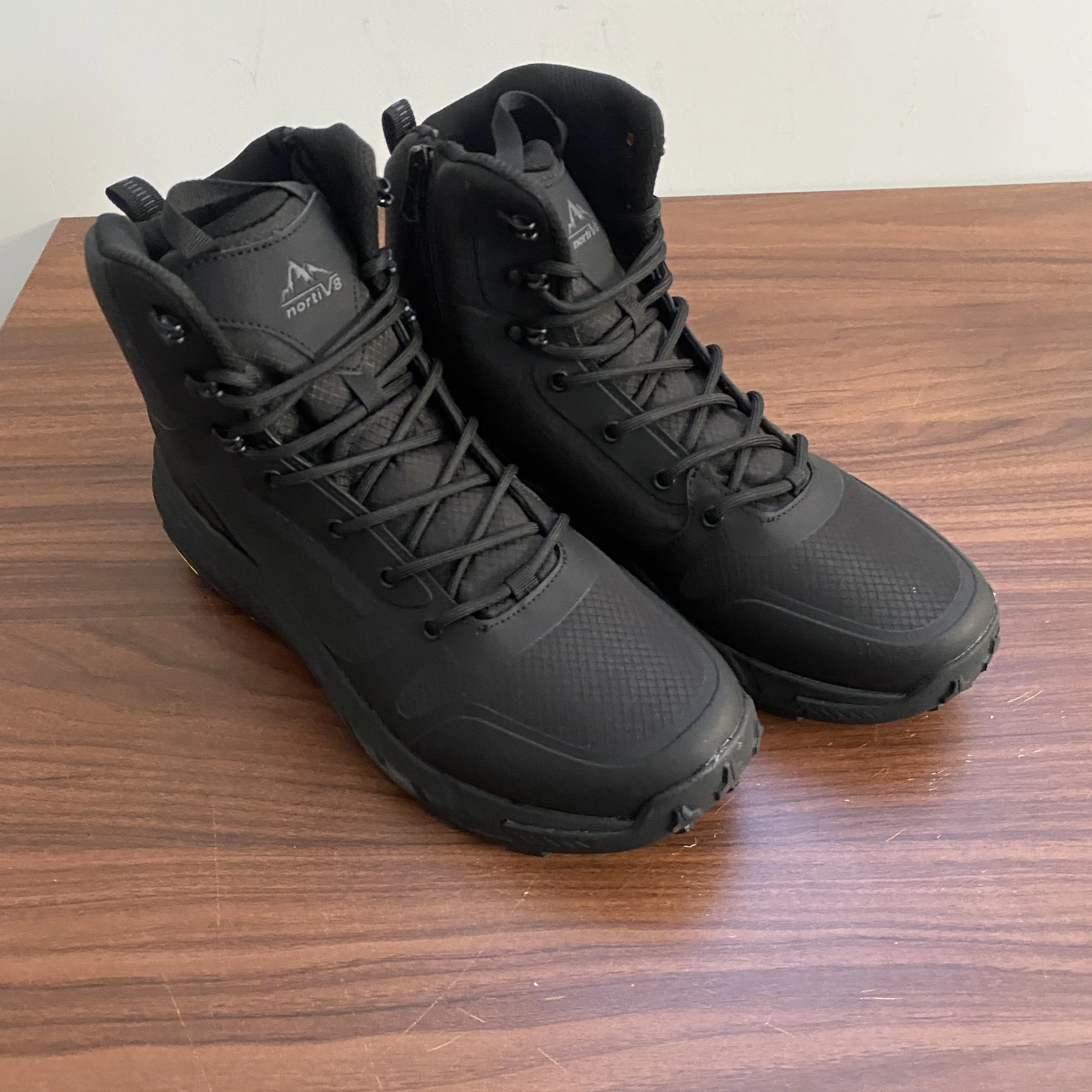 Waterproof Outdoor Climbing Hard Items Anti-slip Sweat Absorbent Men's Large Size Windproof Sandproof Hiking Boots