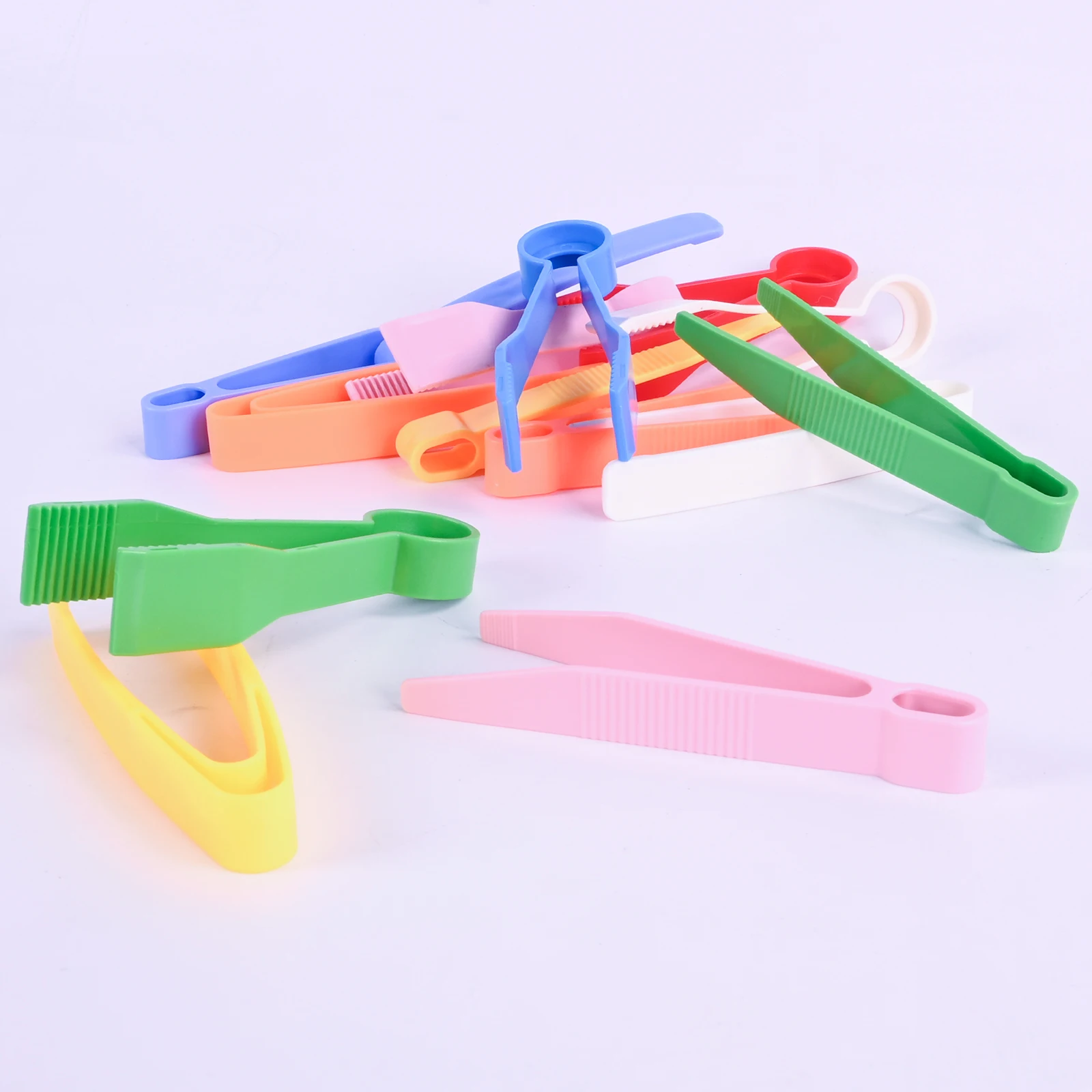 Children\'S Puzzle Flat Head Clip Insect Toy Thickened, Exquisite, Convenient, Ultra-Fine Plastic Tweezers