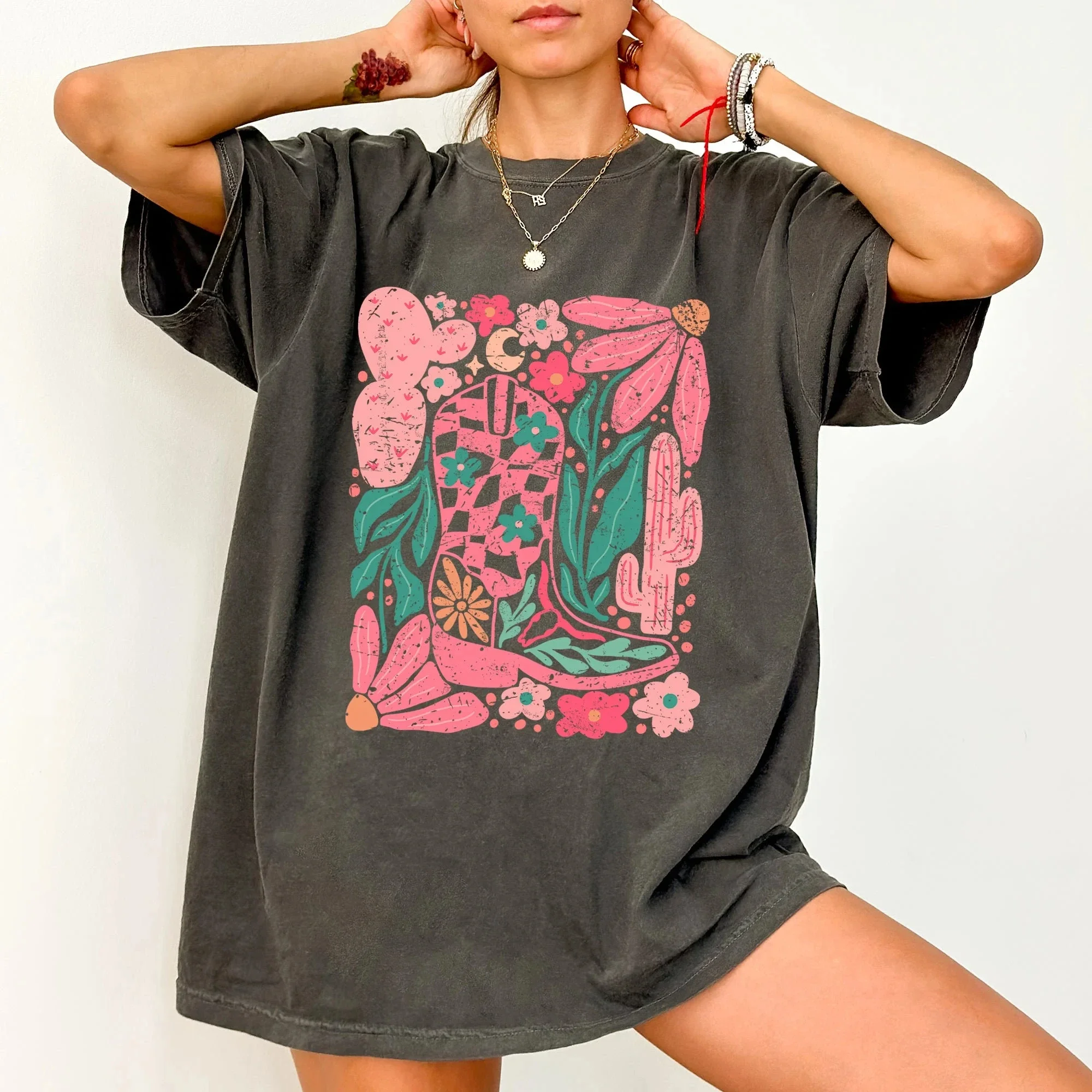 

Plus Size Summer Women's Vintage Boho Floral Cowboy Boots T-Shirt Cotton Breathable Stylish Versatile Street Style Oversized