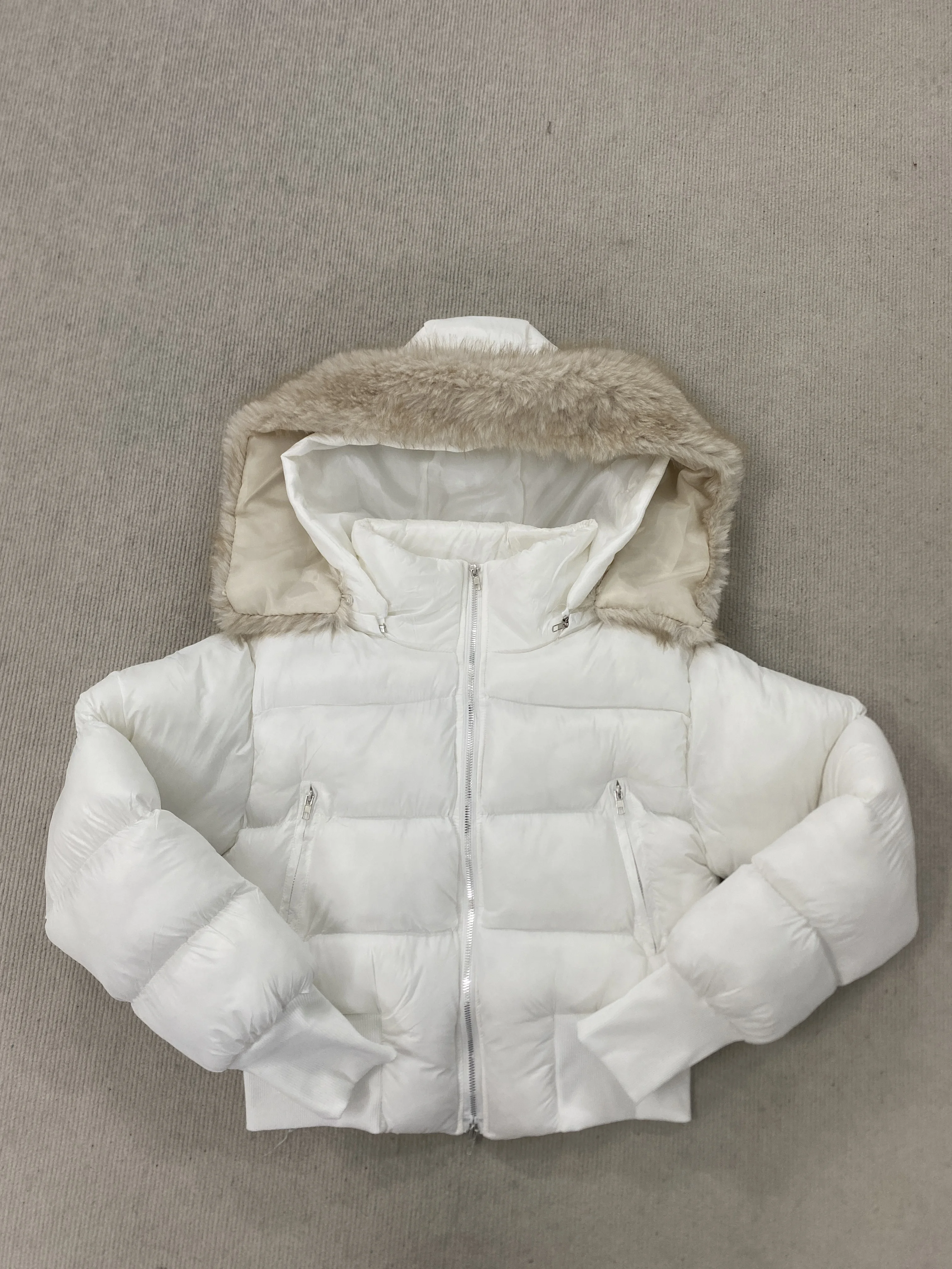 Inverno New Street Trendy Design Colletto in lana staccabile Abito in cotone Corto da donna, Vita nascosta, Piccoli panni ispessiti