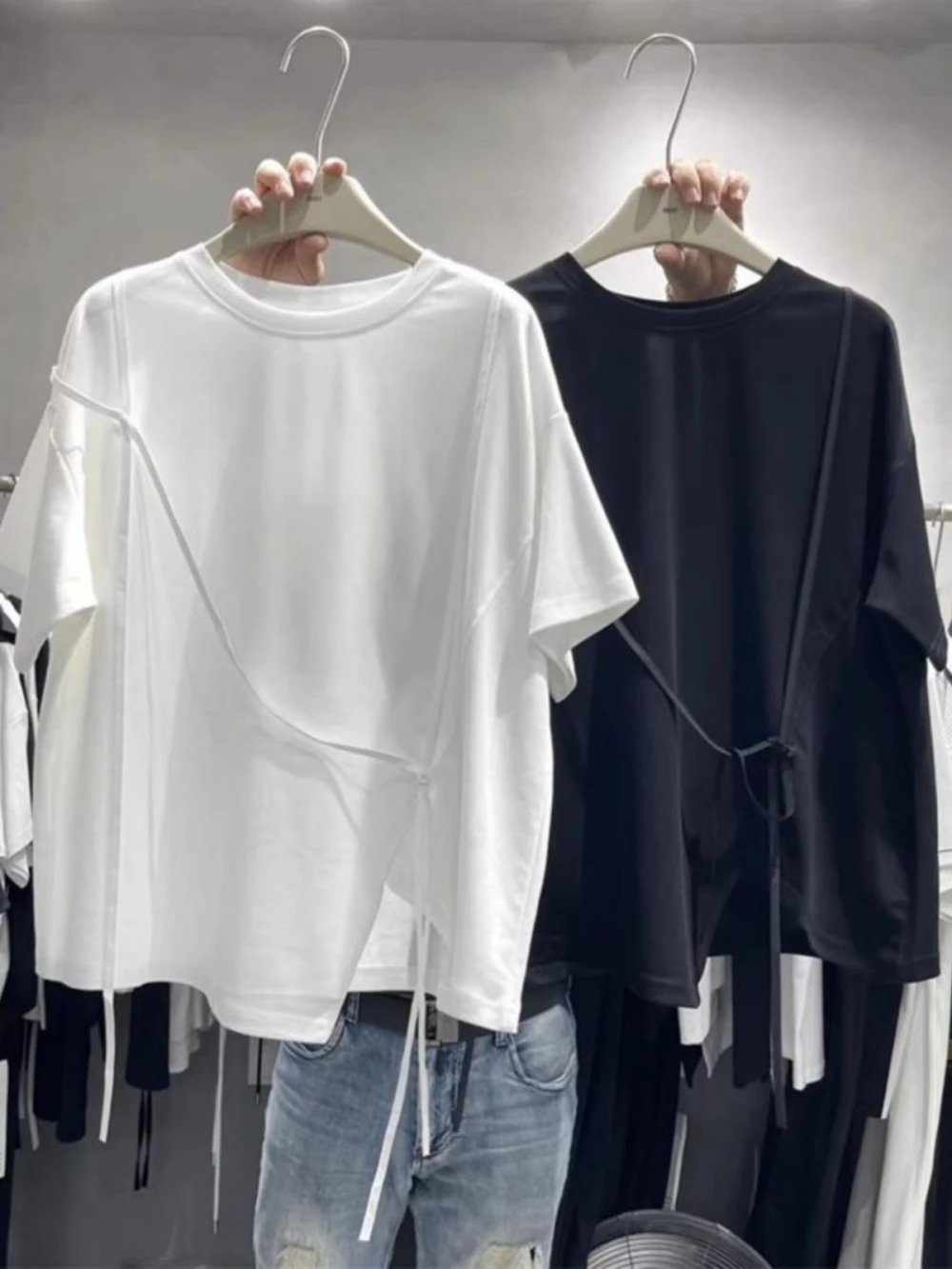 

Женская футболка больших размеров, летняя, свободного кроя, с коротким рукавом, на шнурке, с асимметричным подолом, для фигуры типа «груша»