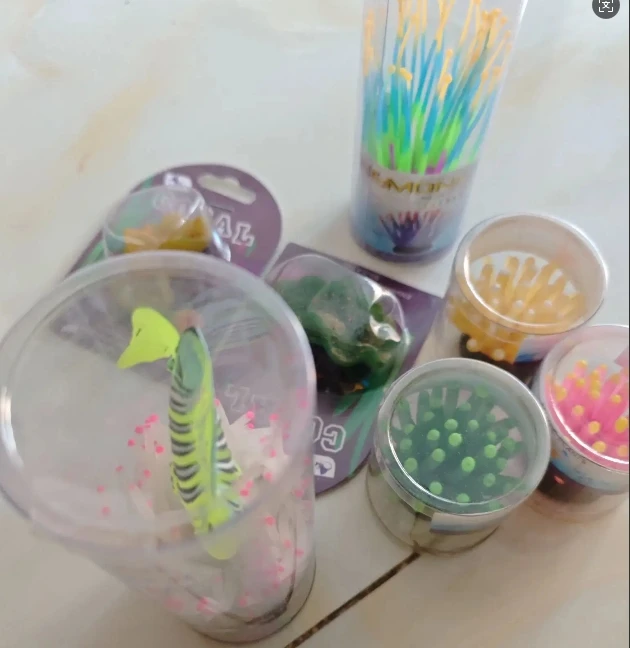 

VIP Fish bonsai ornaments
