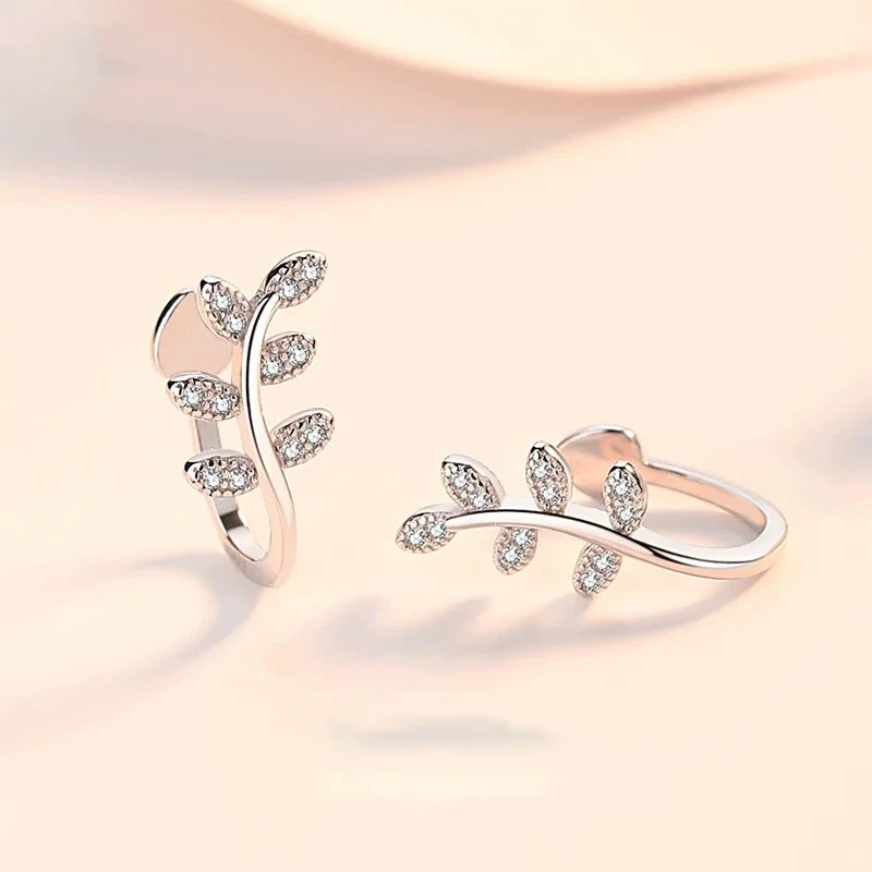 

The New Mini Fresh Senseau Leaf Ear Clip Silver s925 Clip on Earrings Non Pierced