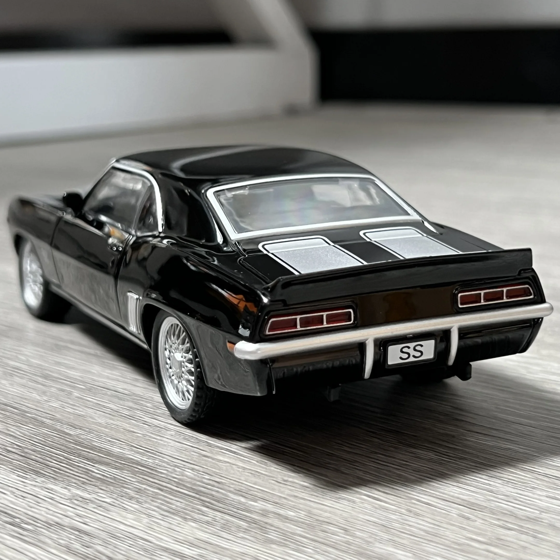 1:32 シボレー カマロ SS 350 1969 ダイキャストミニカー