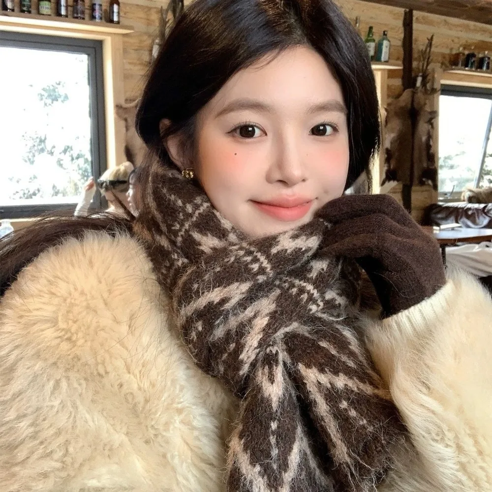 Vintage Polyester Thick Knitted Scarf Cold Proof Long Length Diamond Pattern Scarf Fair Isle Pattern Neck Warmer For Women