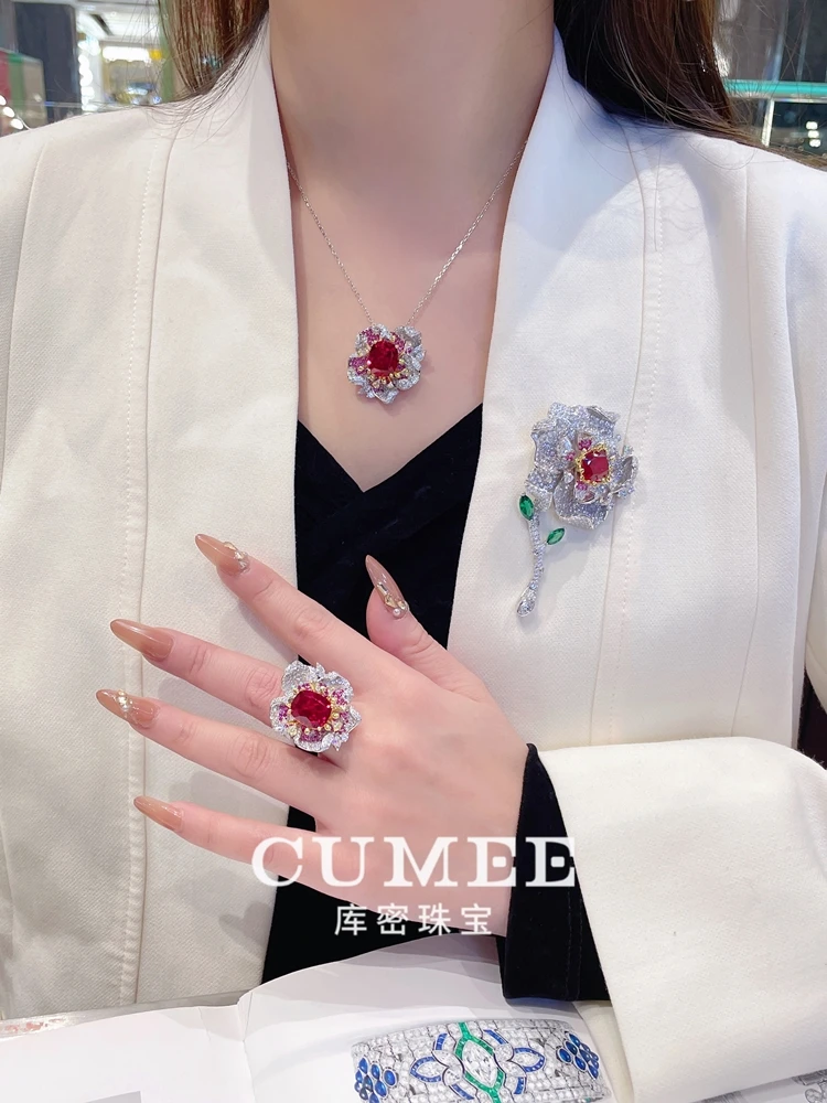 Cumee Fine Jewelry Peony Series Noble Cultivation Синтетический рубин Кольцо Серьги Брошь Набор для женщин. Посеребренное золото 925.