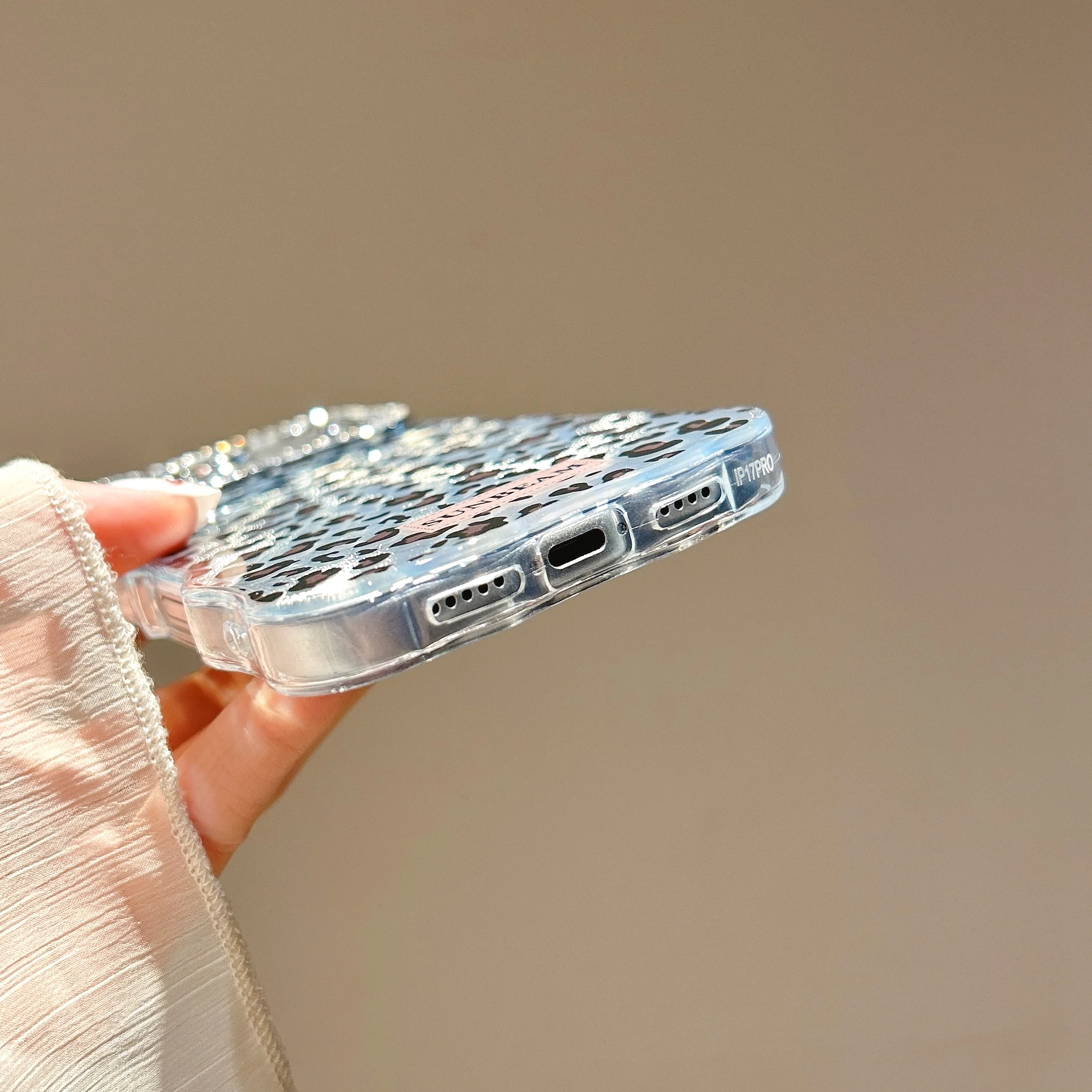 براقة ليوبارد طباعة حجر الراين إطار الكاميرا سباركلي شيك قضية الهاتف آيفون 17 16 15 14 13 برو ماكس عودة غطاء الهاتف كابا