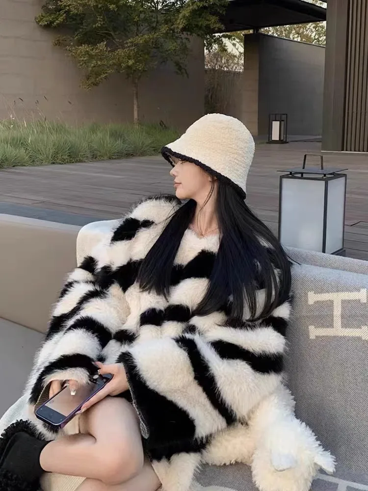 

Laid back Style Women's Knitted Long Sleeve V Neck Plush Loose Fit Top Autumn Winter Thickened Knitwear Comfortable Slimming