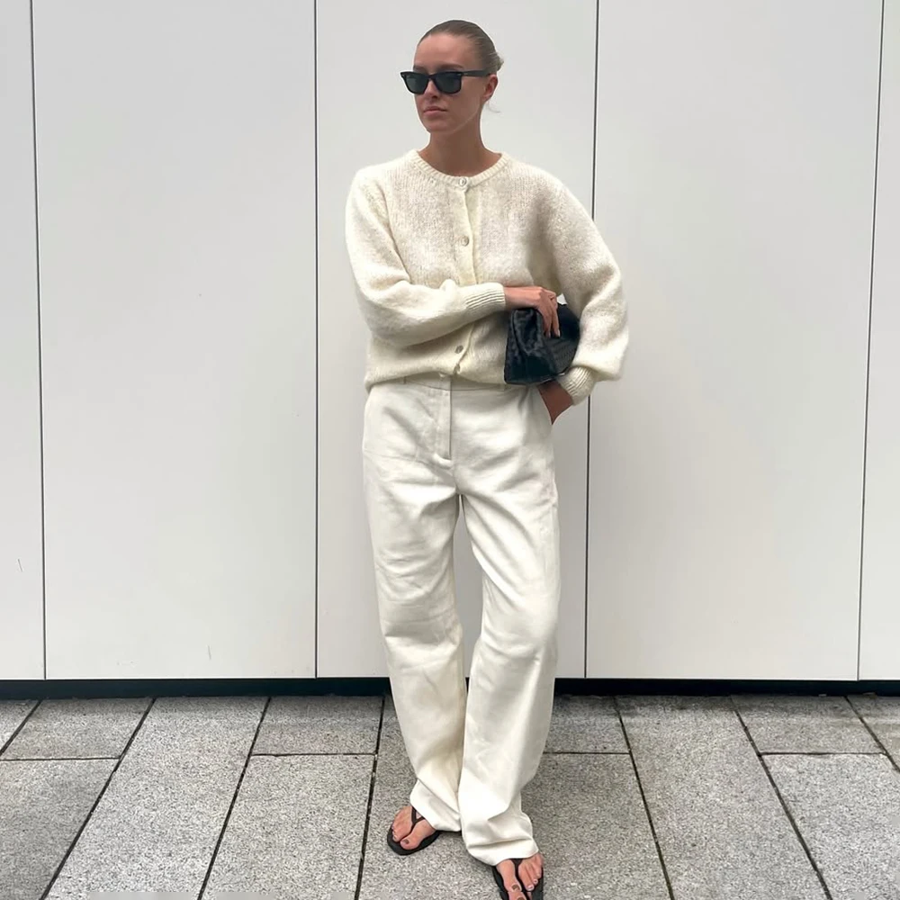 Tuularose Women Autumn Knitted Cardigan Fashion Solid Casual Button Knit Top Basic Office Lady Streetwear 2025 New Women Sweater