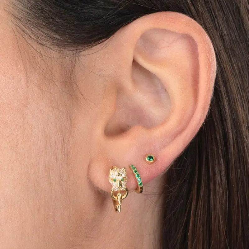 925 Sterling Silver Needle Leopard Head Crystal Hoop Earrings For Women Punk Rivet Green Eye Earrings Fashion Jewelry Gifts