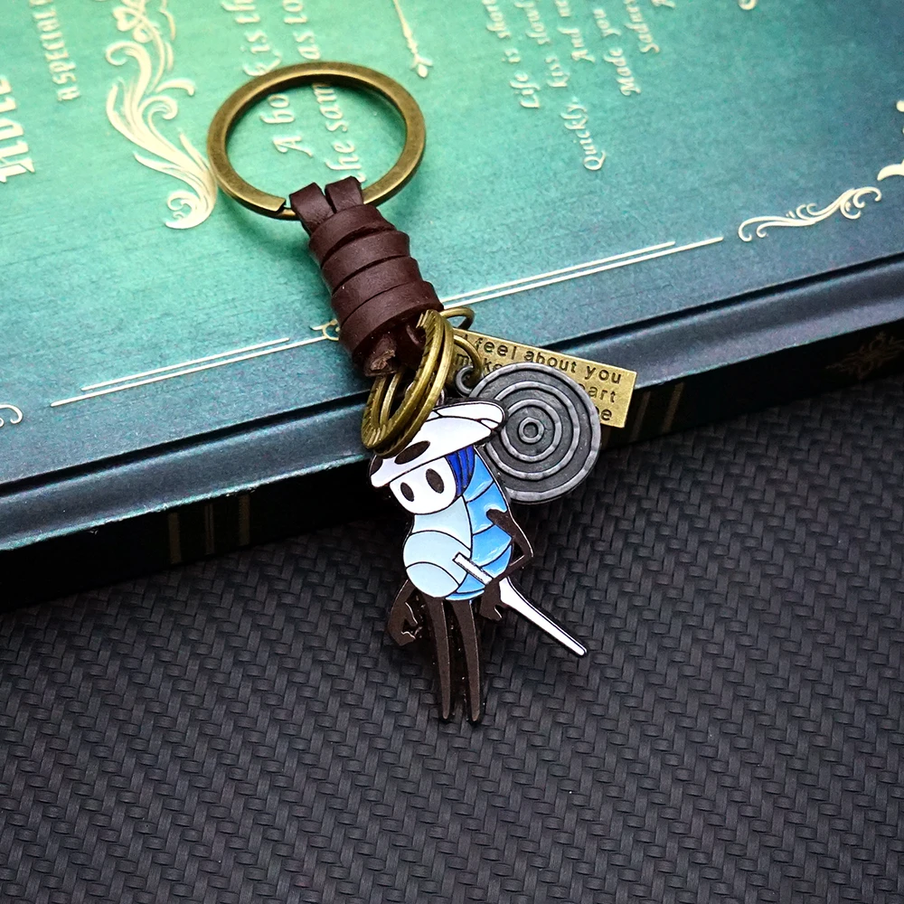 Hollow Knight Keychain Bone Nail The Pale king Figure Keyring Keychains for Men Game Accessories Car Key Ring llaveros