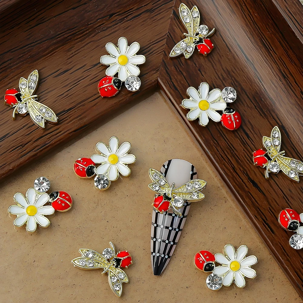 

10PCS 3D Lacquered Alloy Feverfew Ladybug Nail Art Rhinestone Charms Daisy Accessories For Nails Decoration Manicure Supplies
