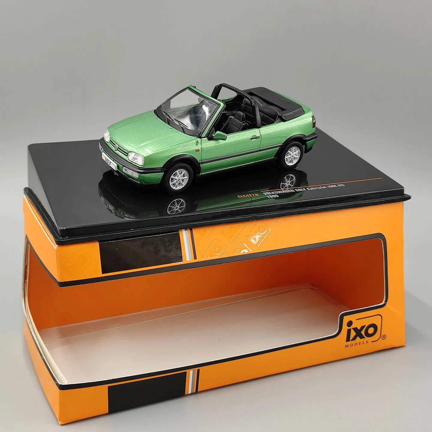Diecast IXO 1:43 Scale VW GOLF Convertible 1995 Alloy Car Model