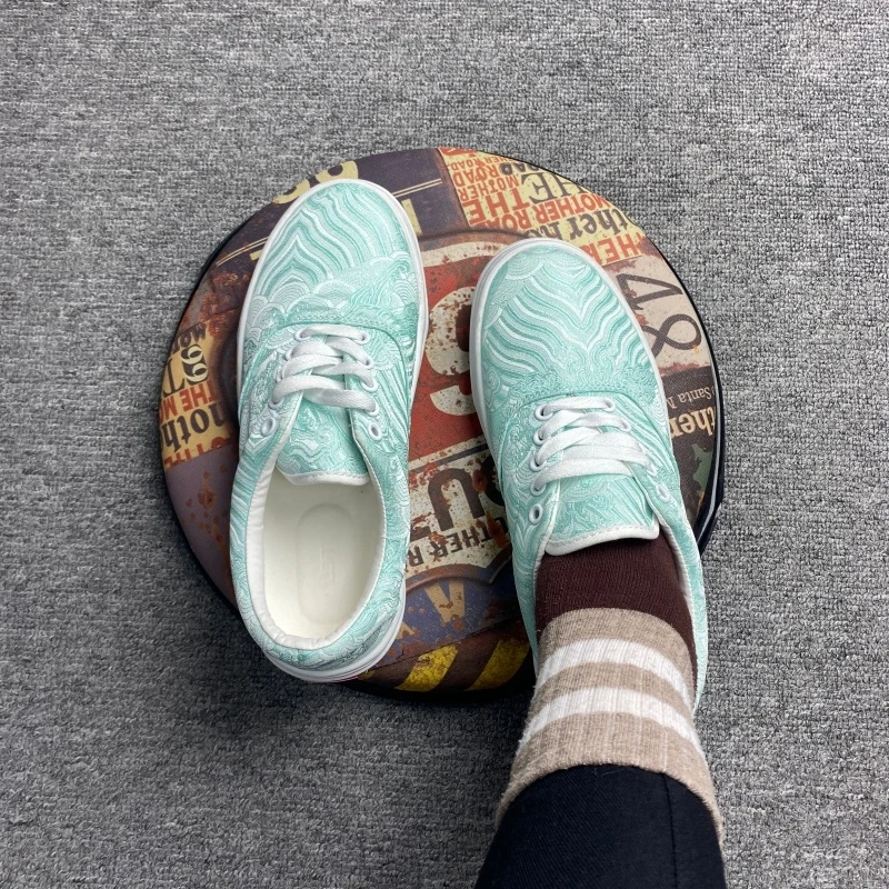 Fresh mint green jacquard canvas shoes men's national style wavy pattern thick sole height increasing board shoes soft sole