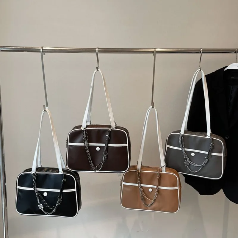 

Chic Fashionable Women's Diaper Bag Elegant Leather Large Capacity Designer Tote Minimalist Luxury Vintage Commuter Bag