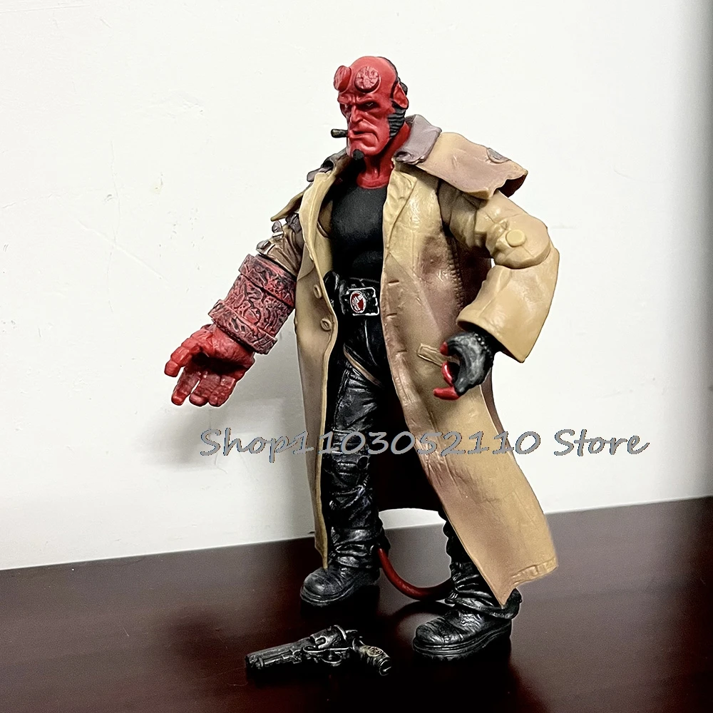 ヘルボーイ フィギュア アニメ トレンチコート バリアント ヘルボーイ サマリタン PVC フィギュア モデル おもちゃ 人形 クリスマス ギフト