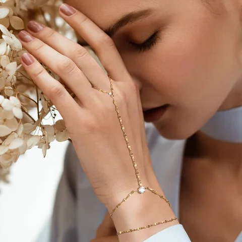 Elegante pulsera de cadena de dedo de doble capa de circón para mujer, pulseras de acero inoxidable con cadena de labios de Color dorado, regalos de joyería de moda