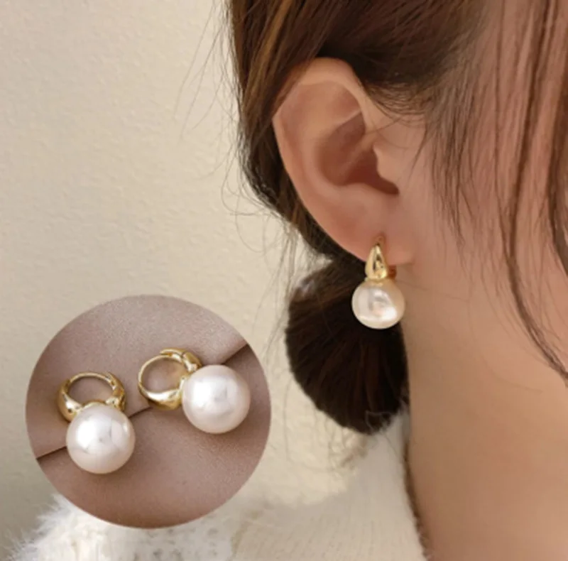 Korean Fashion Celebrity Gold Color Pearl Drop Earrings for Woman Wedding Sweet Wedding Party Designer Jewelry Gift Accessories