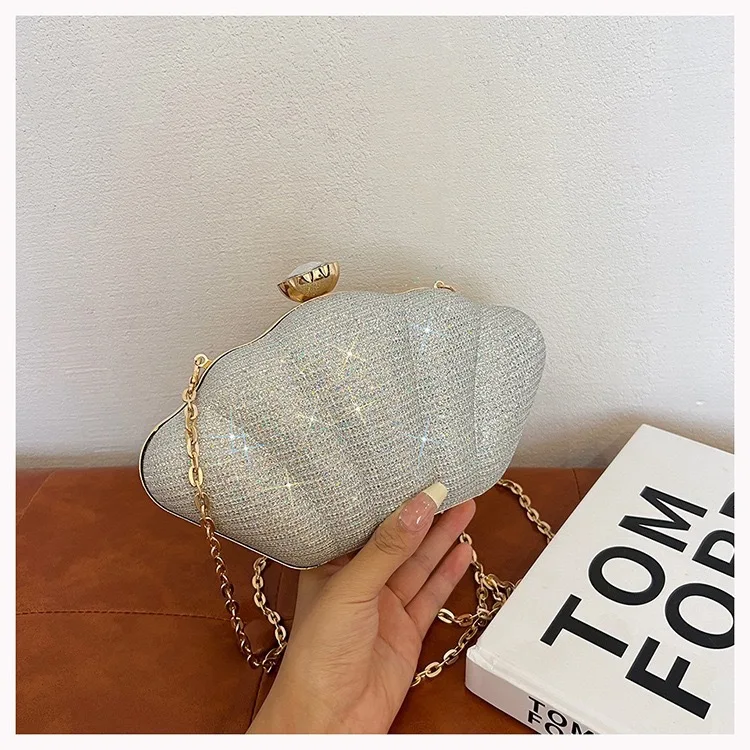 Fashionable  Handbag Women's Crossbody Chain Dinner Bag Elegant Clutch Purse Stylish Summer 2026 Pure Color Lock Buckle