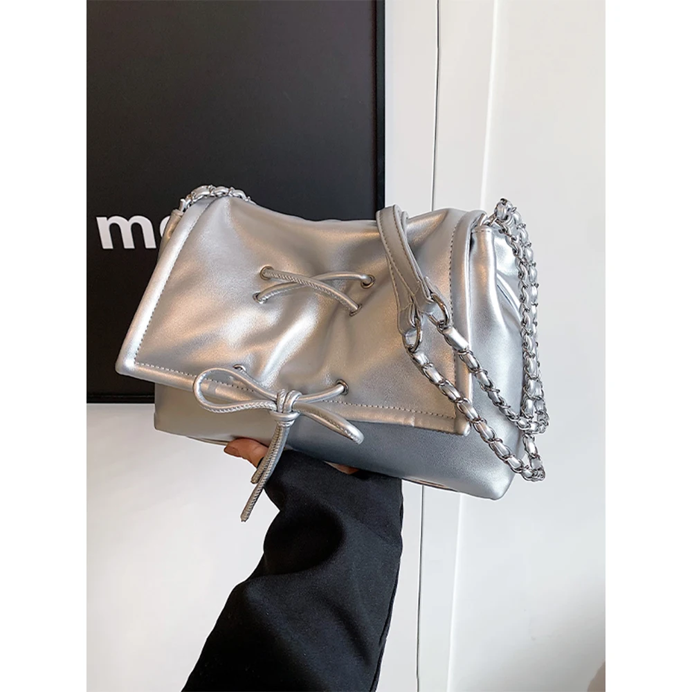 

Women's Single Shoulder Bag Fashion Light Luxury Buckle All-Matched Underarm Bags Daily Commute Large Capacity Tote Packs