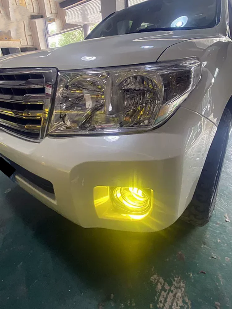 Front fog lamp Assembly for Toyota Land Cruiser LC200 2012-2015 modified LED Angel eye Daytime running light Lamp frame