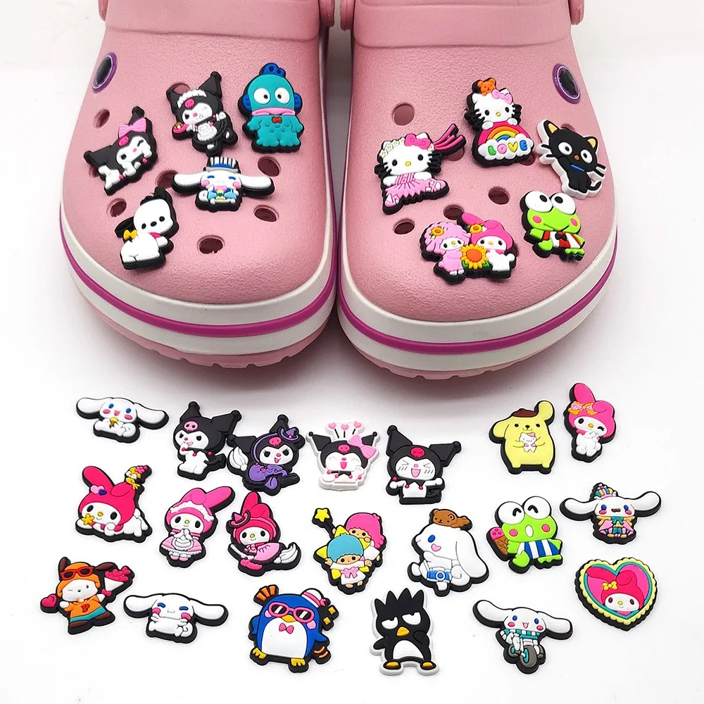 

30Pcs Cartoon Cute Sanrio Melody Serie Clogs DIY Shoe Flower Decorative Buckles Detachable Kuromi Soft Rubber Shoe Clip