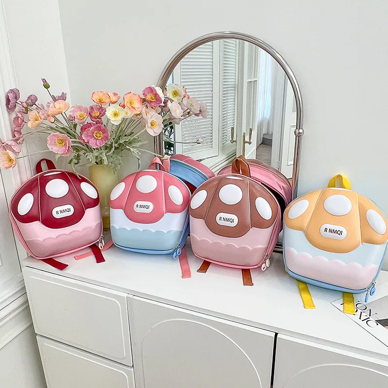 Cartoon Backpack Cute Light Backpack Versatile Travel Backpacks School Comfort Casual Baby Bags New Mushroom Sweet Girl Bag