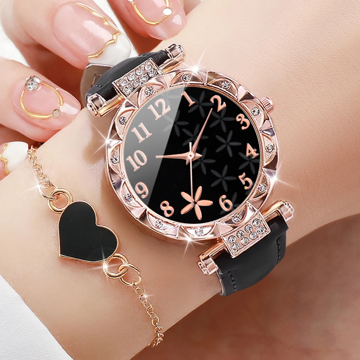 6PCS/Set Fashion Flower Dial Women\'s Quartz Casual Leather Band Analog Watches Heart Bracelets Set(Without Box)
