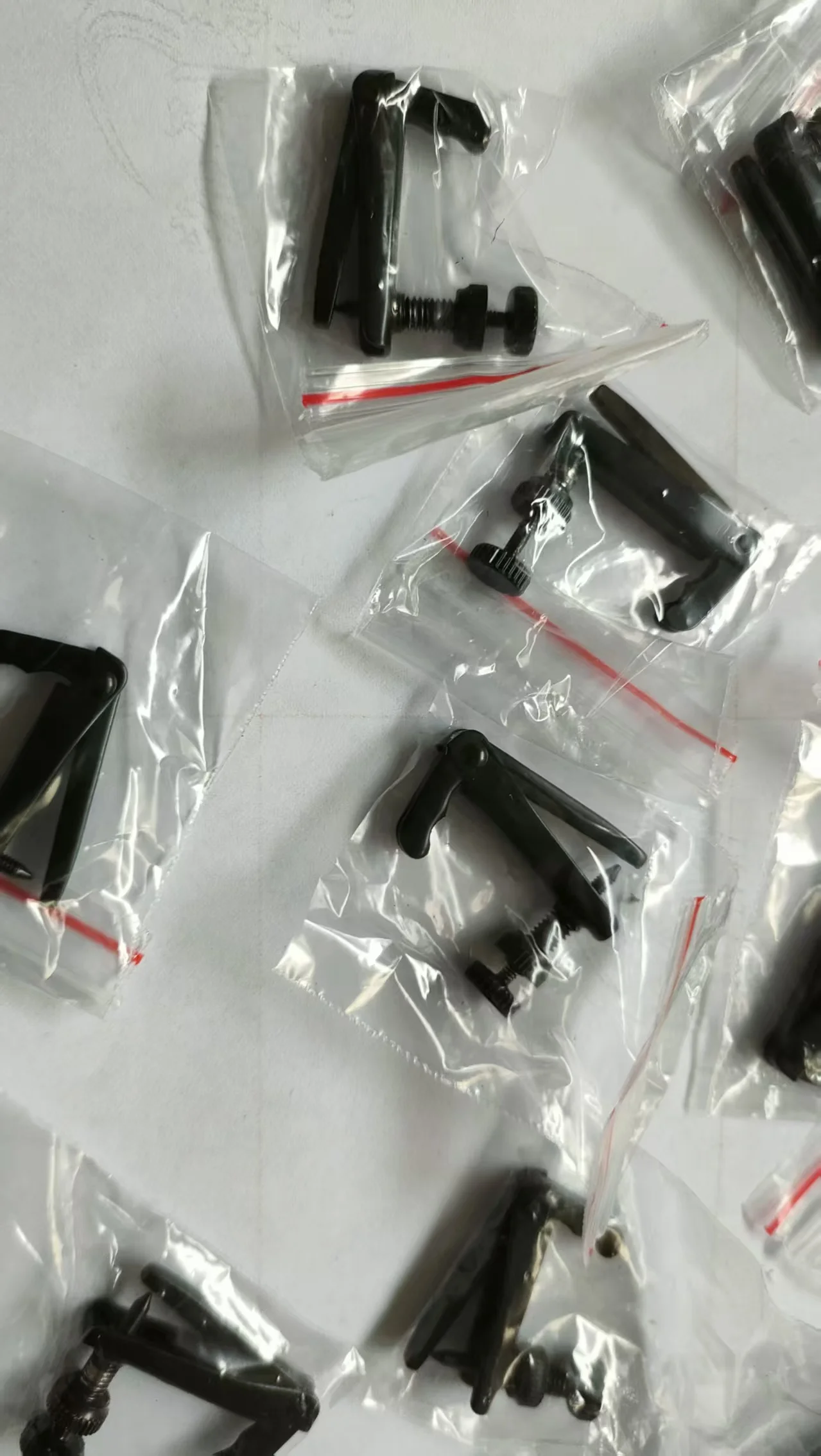 40個入り-ブラックファインチューナー-3-4～4-4-フィドル弦調整器