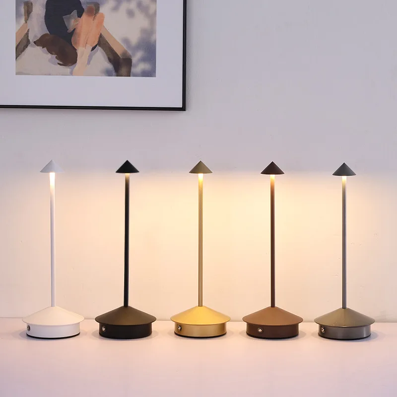 Night Light Outdoor Camping Tent Desk Lamp Restaurant Bar Ambient Decorative Portable Self-defense reflective flashlight