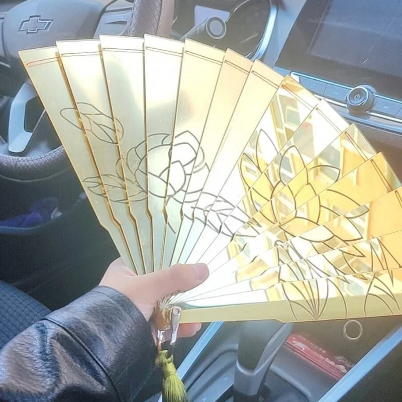 

Demon Slayer Douma Косплей Складной веер Kimetsu No Yaiba Doma Верхний ранг Two Swordsmith Village Arc Мужской реквизит Коллекционная вечеринка