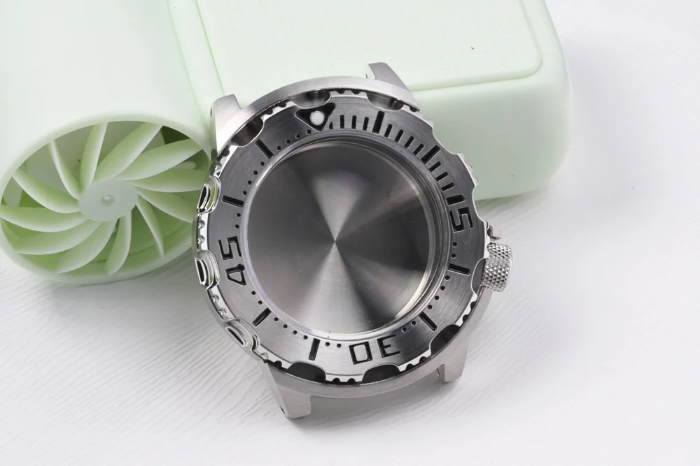 3,8-Uhr-Edelstahl-Uhrengehäuse, passend für Seiko Luminous Saphirglas-Taucheruhr für NH35/NH36 Automatikuhrwerk – Detail 1