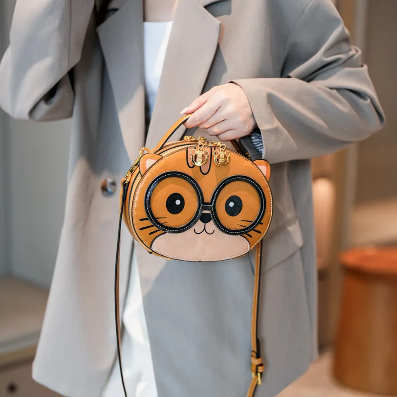 

Little Bear Cartoon Cute Crossbody Bag Women's Versatile Shoulder round PU Handbag Small Fashionable Accessory
