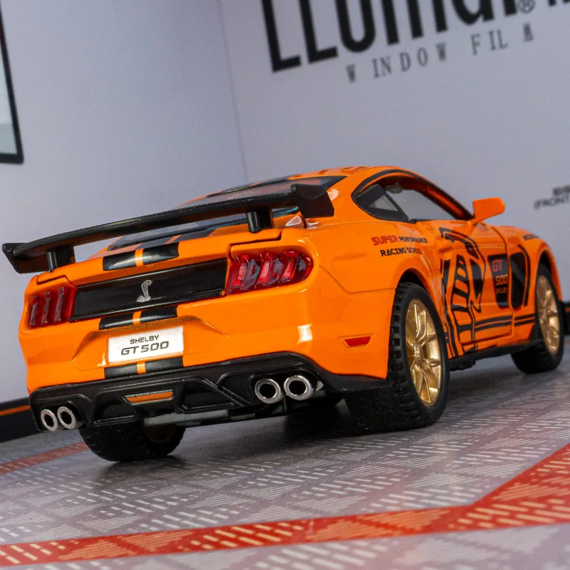 1:32 puertas de modelo de coche de aleación Ford Mustang GT500 y capó de motor, el maletero se puede abrir tiene funciones de sonido y iluminación simuladas