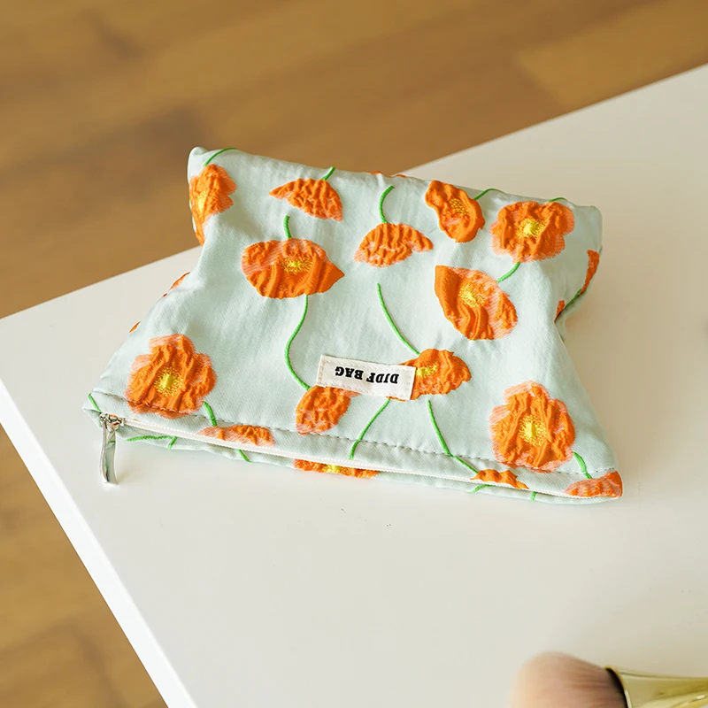 Women\'s Makeup Bag Yellow Flowers Large Capacity Canvas Bula Chain Design Cosmetic Storage Bag Portable Toiletry Bag Clutch Bag