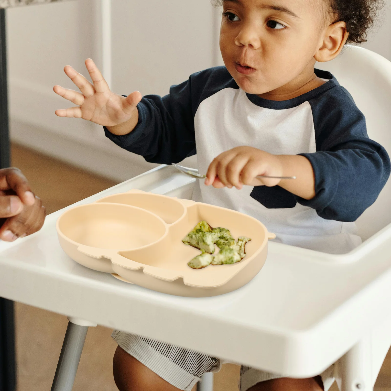 

Silicone Baby Bowl Cow Shape Small Size Lightweight Toddler Feeding Dish Cute Kids Plate Food Divided Holder Safe for Babies