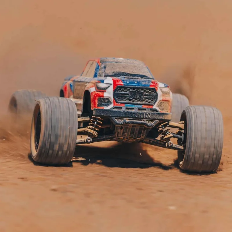 شاحنة RC 1/18 جرانيت GROM MEGA 380 نحى 4X4 Monster Truck RTR مع بطارية وشاحن، أزرق، ARA2102T1