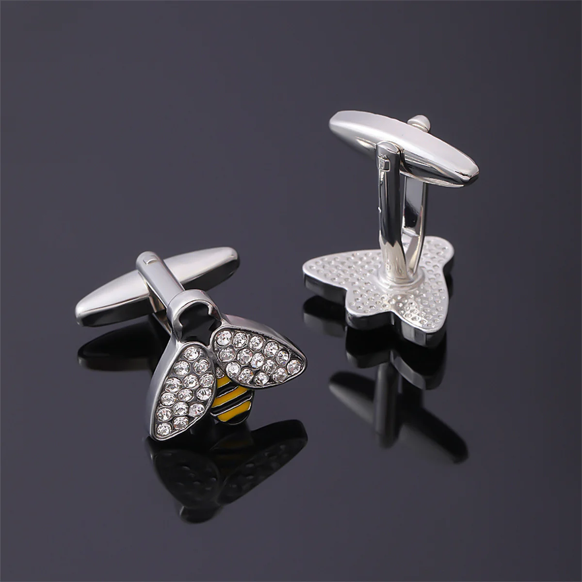 1Pair Bee Diamond Cufflinks Men's French Shirt Cufflinks Women's Clothing Creative Design Cufflinks Fashion Party Jewelry Gifts