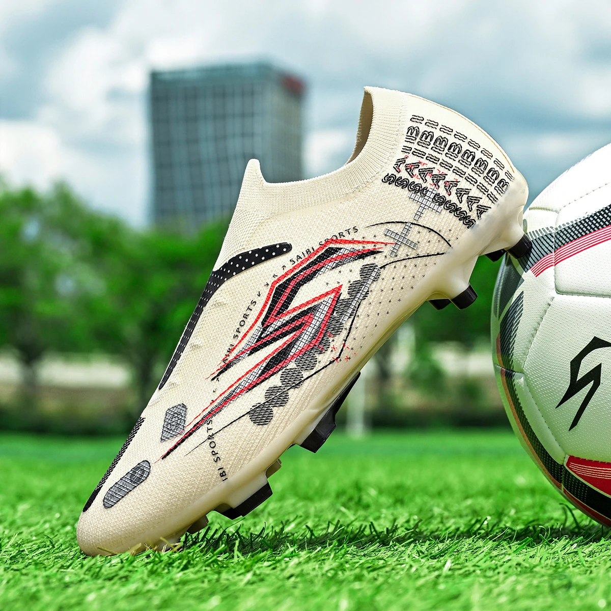 

AG/FG Long Studs Soccer Shoes，PU Fabric Mixed Upper，TPU Sole Wear Resistant Anti Slip，Men Women Kids Youth Outdoor Sports