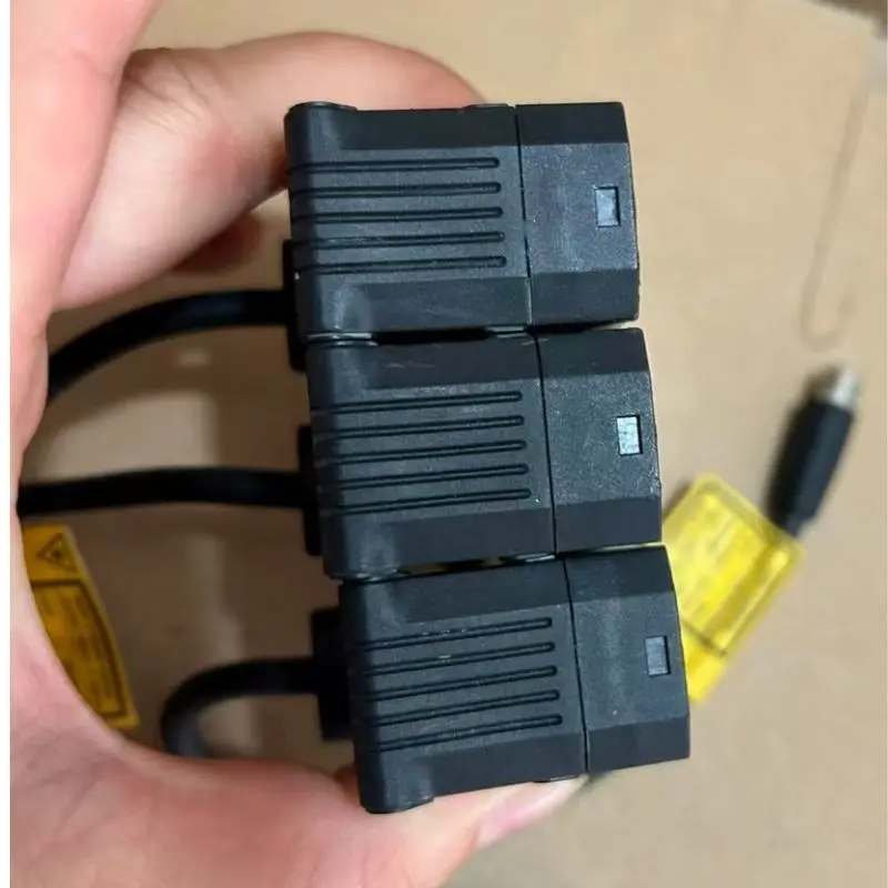 Sensor Keyence, IL-S025, nuevo, 95%