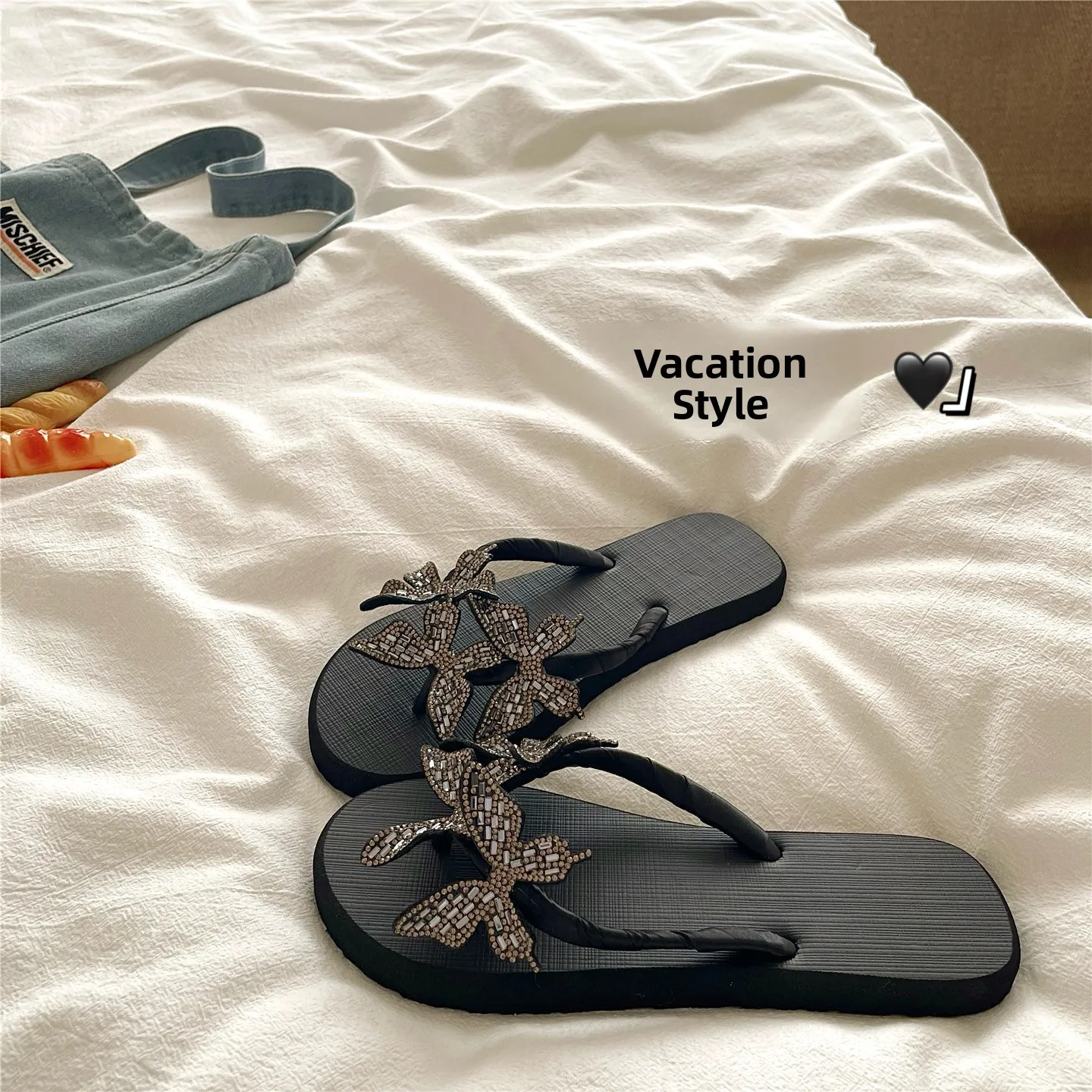 

Heavy Duty Rhinestone Flip Flops Women's Beach Sandals Breathable Summer Anti-Slip Trendy EVA Platform Slippers