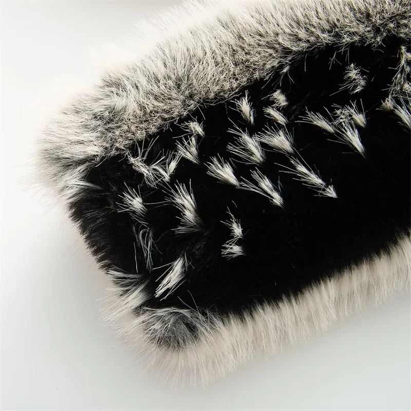 Damenjacke 2025, Winter, neuer Farbblock-Langarm-Kunstpelzmantel, warm und stilvoll, einzigartige Mode, eleganter Charme