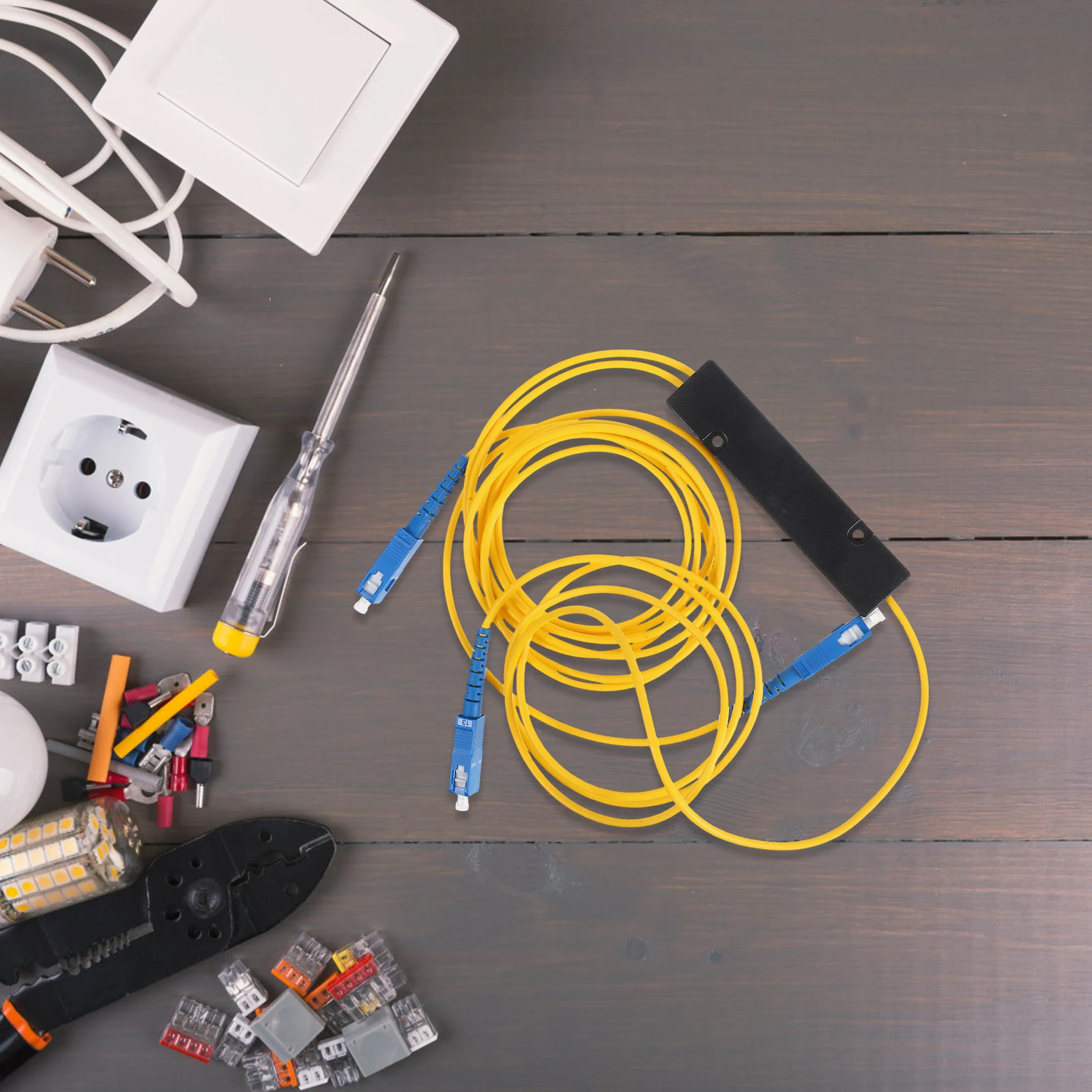 

Fiber Splitter Optical Fused Cable Splitters PVC Durable Scratch Resistant Pressure Wear Shock Proof High Definition Signal