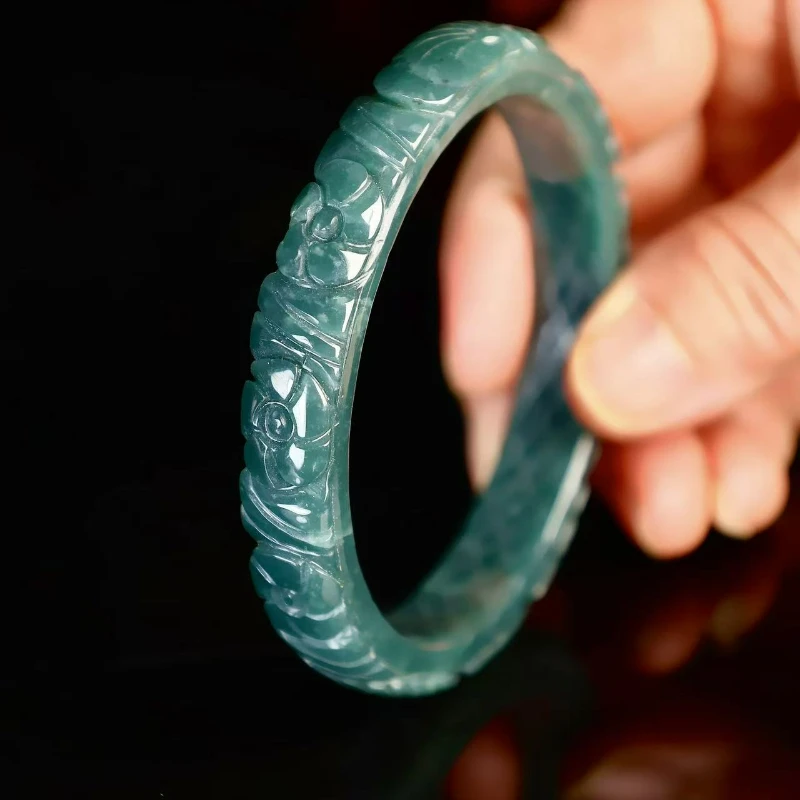 

Браслет из натурального жадеита «Голубая вода» с резным узором «Цветущая слива», широкая модель, ювелирное украшение, подарок для женщин, бутик, праздничный подарок