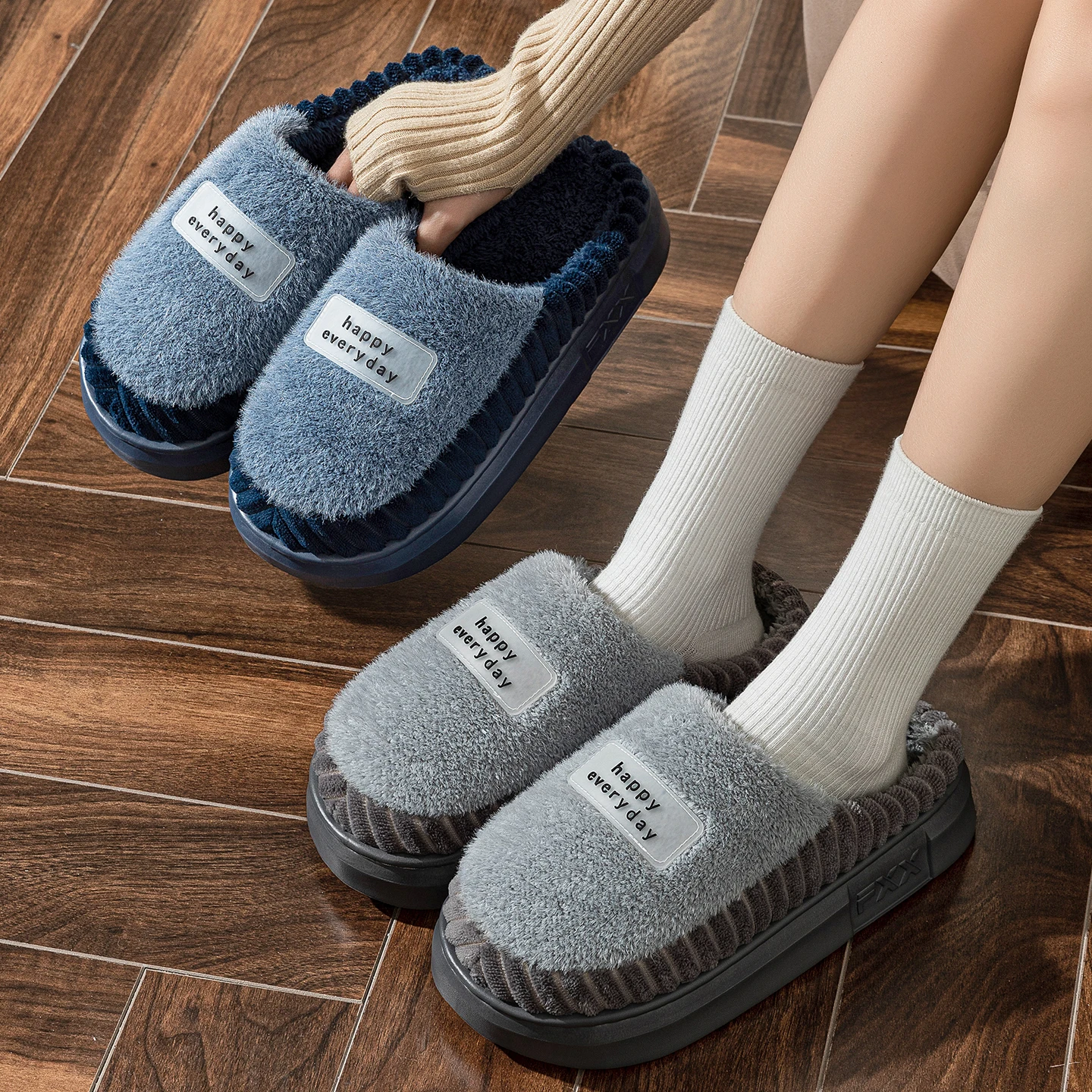 Winterwarme Hausschuhe für Damen und Herren, dicke Plüsch-Plateauschuhe aus EVA, leise, rutschfest, für drinnen und draußen, gemütliche Schlafzimmer-Pantoletten – Detail 5