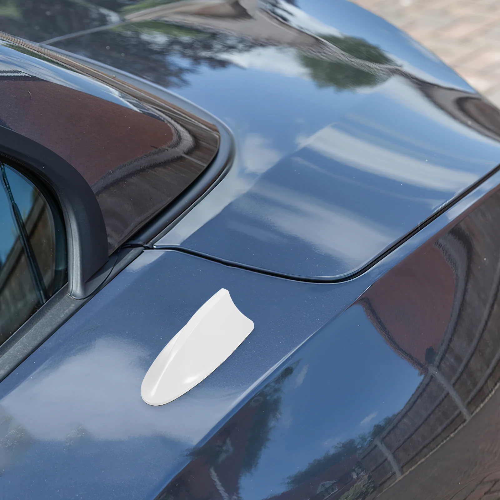 

Shark Fin Antenna Reliable Signal Reception Durable ABS Car Roof Wing Aerial Base Accessories Silver Color