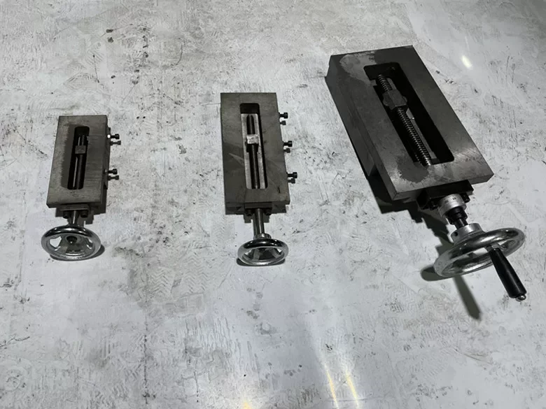 Screw rod sliding table cast iron with handwheel drag plate linear guide rail woodworking machinery linear guide