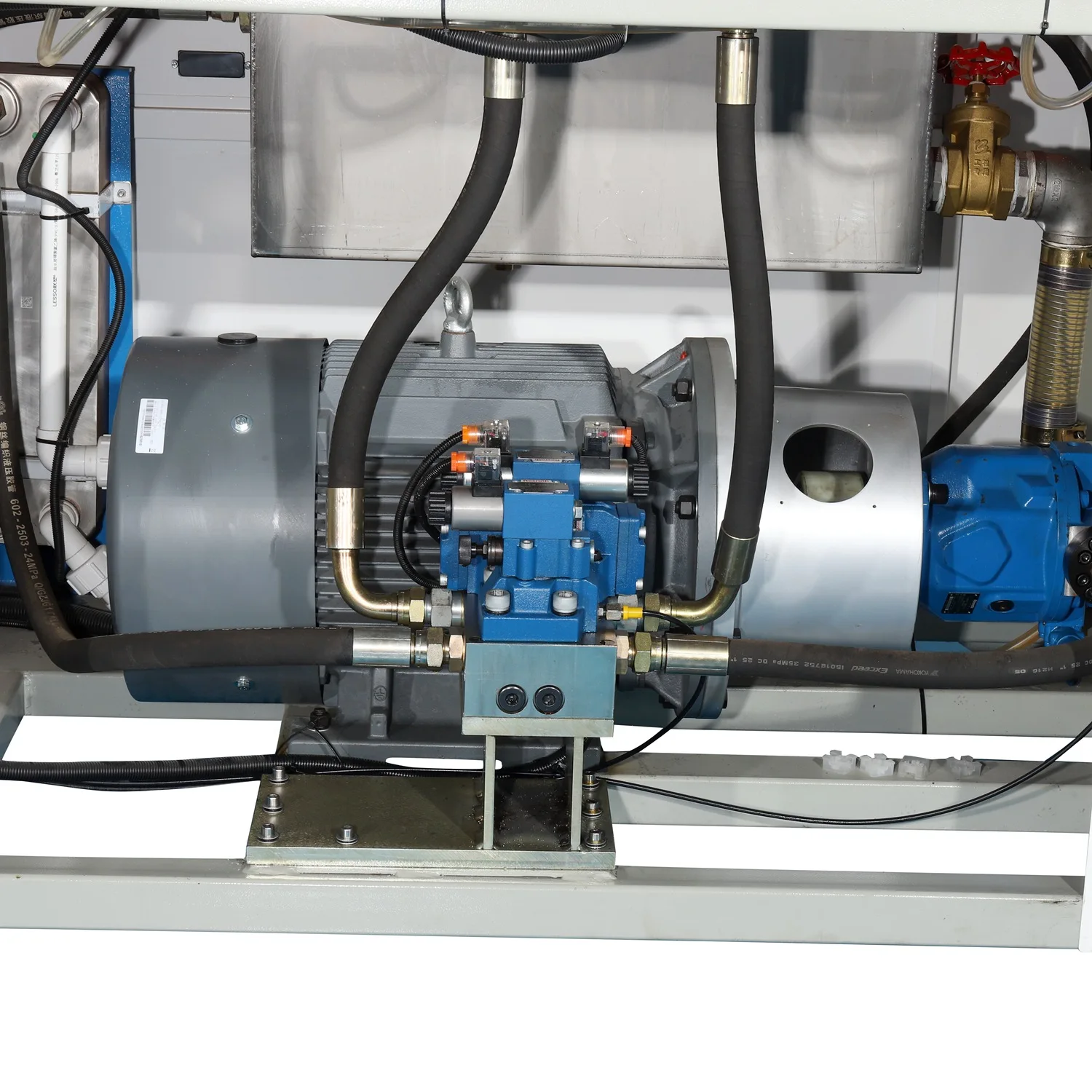 Pompe de coupe à tête de Jet d'eau 4000bar 60KSI-ESL 50 Machine de découpe à Jet d'eau 37KW 60HP Machine à Jet d'eau