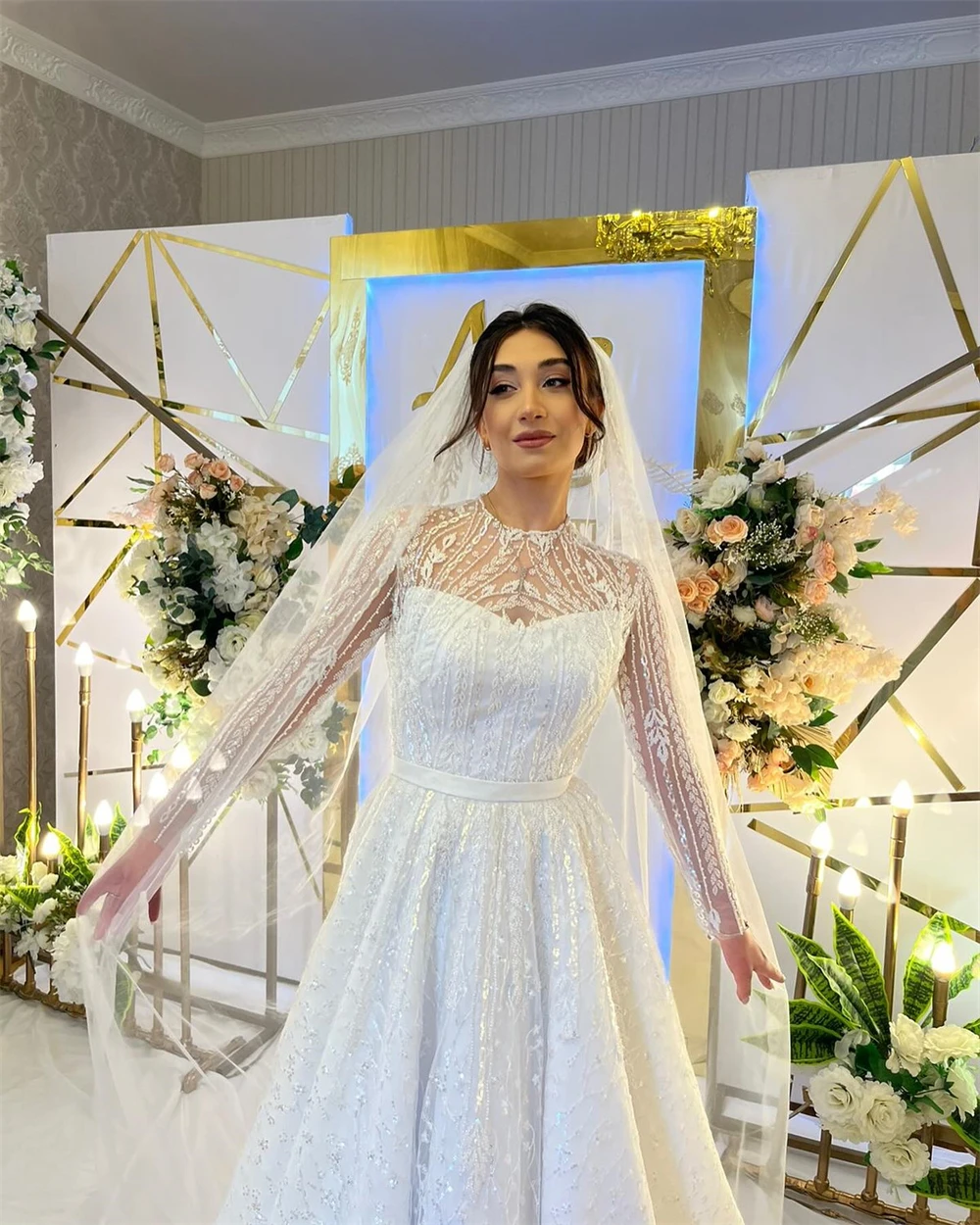 맞춤형 반짝 이는 스팽글 긴 소매 신부 가운 클래식 오-넥 a 라인 웨딩 드레스 우아한 Organza Vestido De Novia